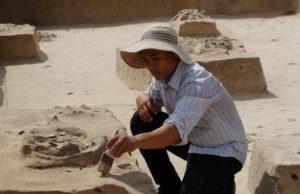 Вьетнамские археологи