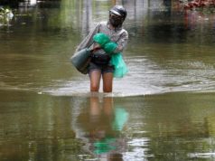Число погибших во время наводнений во Вьетнаме выросло до 27