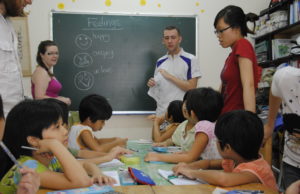 зарплата учителя английского во Вьетнаме