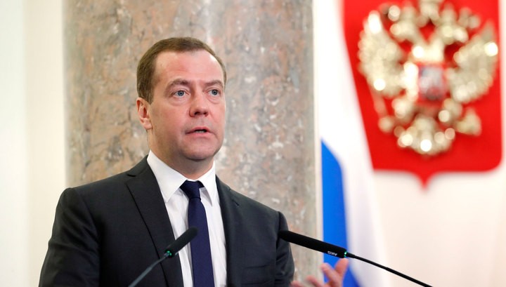 Медведев предложил Вьетнаму помощь в связи с наводнением