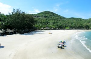 Nhu Tien пляж только для китайцев